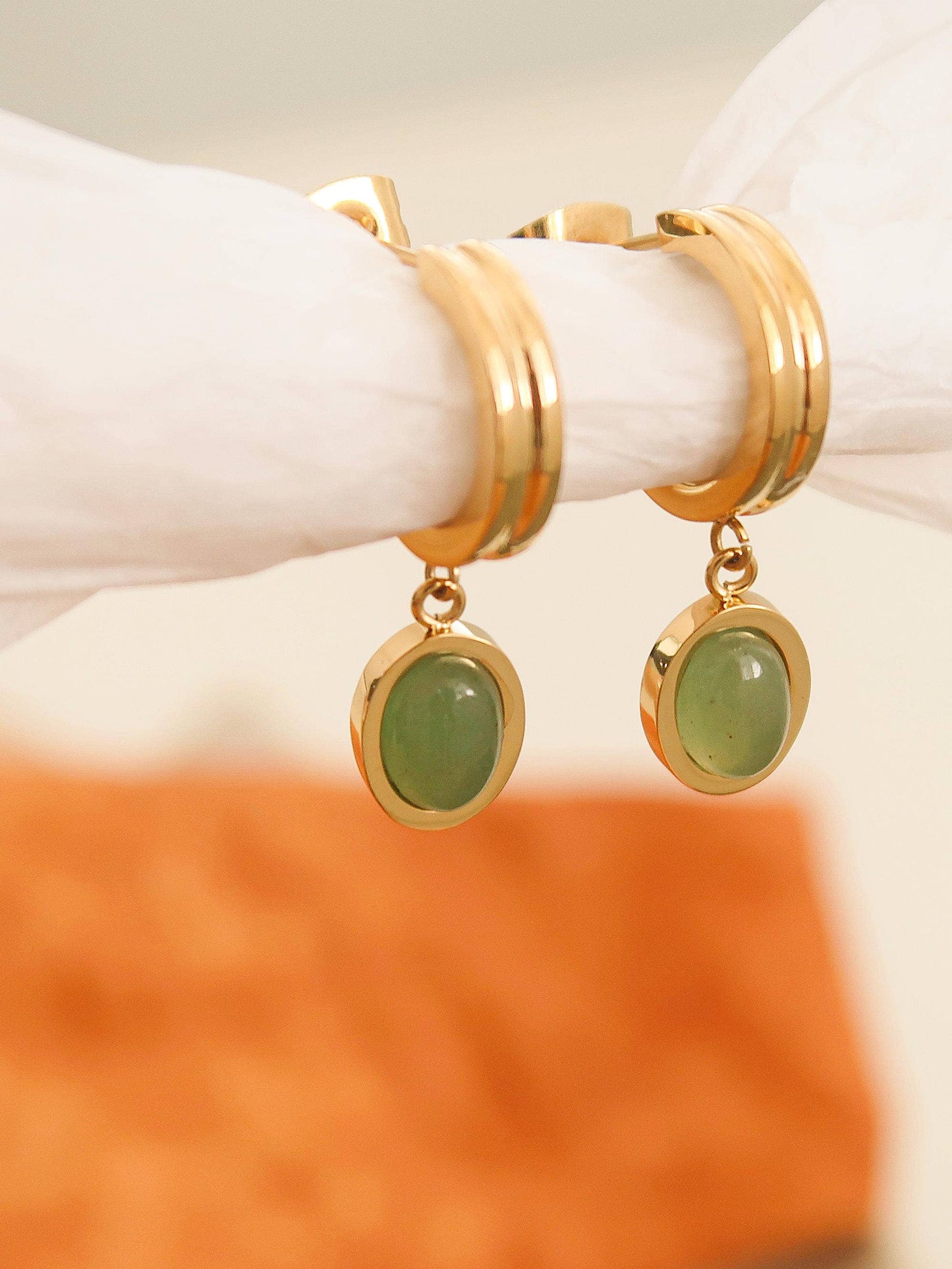 Classic Round Jade Stone Dangle Earring