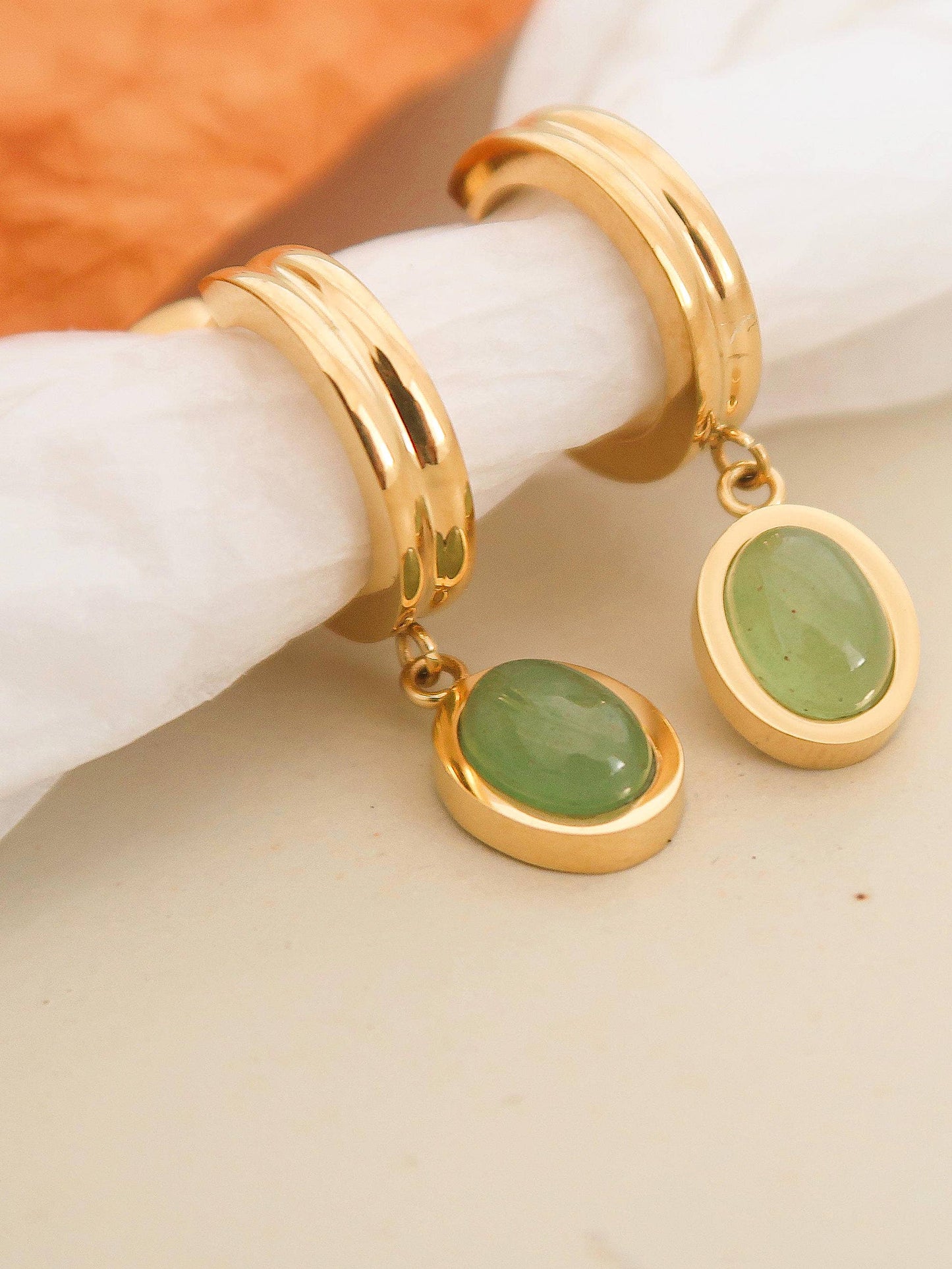 Classic Round Jade Stone Dangle Earring